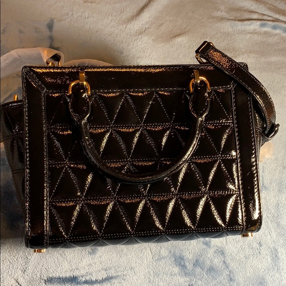 Michael Kors Vivianne Messenger black crossbody - Picture 6 of 8